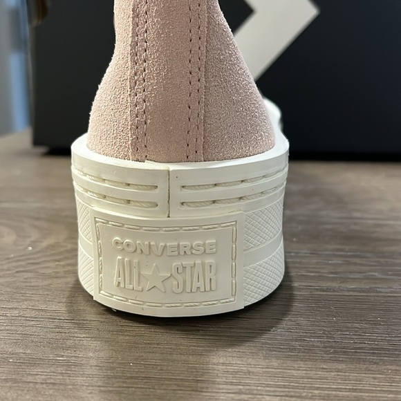 NWT Converse Chuck Taylor All Star Modern Lift Platform Mono Suede - A04663C - Picture 8 of 11